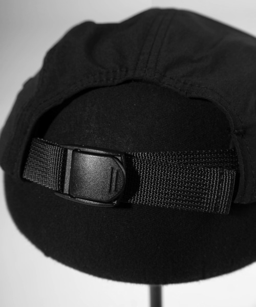 Carhartt WIP（カーハートダブリューアイピー）の「【0】【Carhartt/カーハート】ブランドロゴ 平ツバ ナイロンキャップ/MODESTO CAP/【撥水】（キャップ・レディース・ブラック/オリーブ/サックスブルー・FREE）」の8枚目の写真