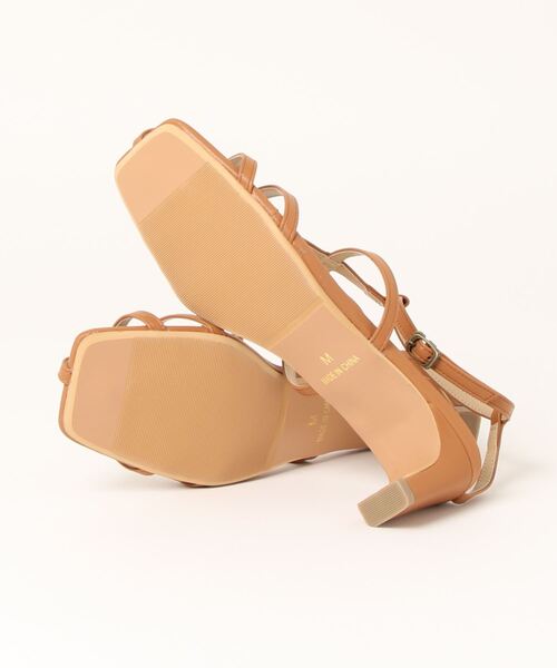 KOBE LETTUCE（コウベレタス）の「Tラインストラップサンダル（サンダル・レディース・アイボリー/グリーン/ブラック/キャメル・L/M/LL/S）」の11枚目の写真