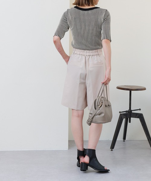 COLONY 2139（コロニートゥーワンスリーナイン）の「セットアップ対応 / TRPUピンタックバミューダパンツ/ハーフパンツ（その他パンツ・レディース・ブラック/アイボリー・FREE）」の12枚目の写真