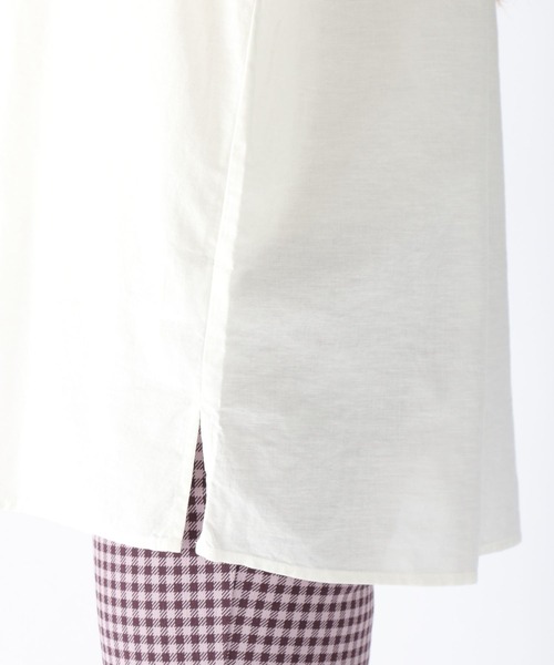 niko and...（ニコアンド）の「コットンリネンハーフスリーブシャツ（シャツ/ブラウス・レディース・ブルー/ホワイト/オフホワイト/オレンジ・LARGE/MEDIUM）」の18枚目の写真