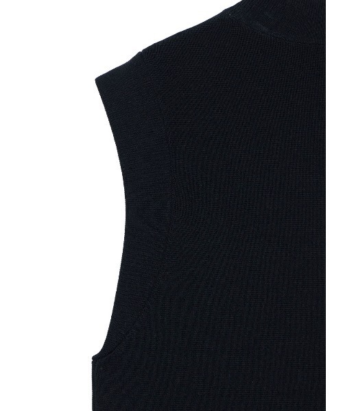 Ameri(アメリ)の「ALONG SLIT LONG KNIT TOP(その他トップス・レディース・ブラック/ブルー/グレイッシュベージュ・FREE)」の14枚目の写真