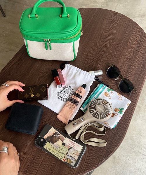 Shelly island(シェリーアイランド)の「キャンバスバニティバッグ(ハンドバッグ・レディース・ブラック/ピンク/グリーン・FREE)」の4枚目の写真