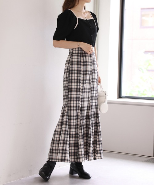 one after another NICE CLAUP（ワンアフターアナザーナイスクラップ）の「マチ付きマーメイドスカート（スカート・レディース・ベージュ系その他/ブラック系その他/ブラウン/ベージュ・SMALL/MEDIUM）」の7枚目の写真