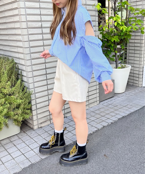 one way(ワンウェイ)の「ベルト付きフェイクレザーショーパン(その他パンツ・レディース・ベージュ/ブラック・FREE)」の17枚目の写真