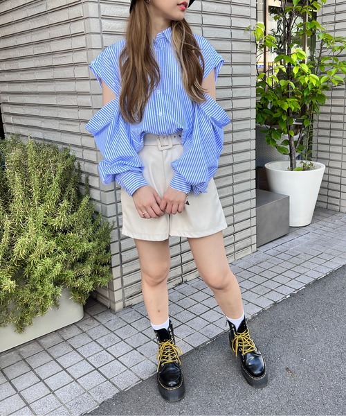 one way(ワンウェイ)の「ベルト付きフェイクレザーショーパン(その他パンツ・レディース・ベージュ/ブラック・FREE)」の15枚目の写真