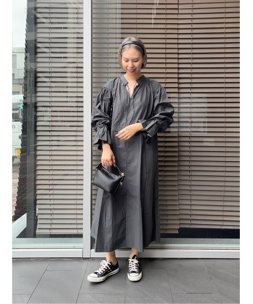 LAATO（ラート）の「FREELY SHIRTS ONE-PIECE（ワンピース・レディース・チャコールグレー/グレー・FREE）」の10枚目の写真