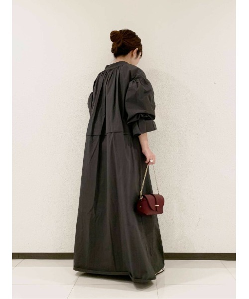 LAATO（ラート）の「FREELY SHIRTS ONE-PIECE（ワンピース・レディース・チャコールグレー/グレー・FREE）」の13枚目の写真