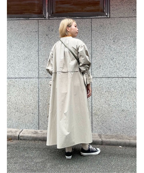 LAATO（ラート）の「FREELY SHIRTS ONE-PIECE（ワンピース・レディース・チャコールグレー/グレー・FREE）」の17枚目の写真