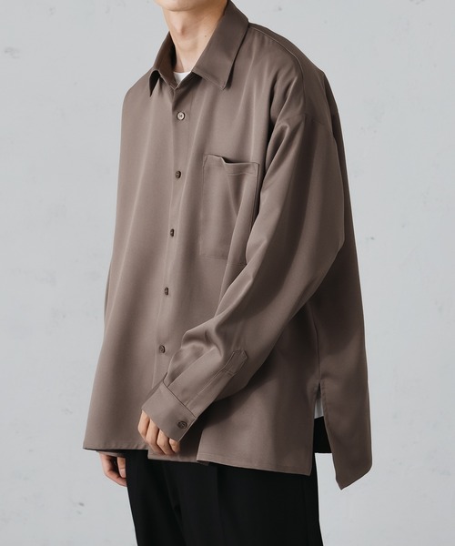 epnok（エプノック）の「サイドスリットベーシックルーズシャツ（シャツ/ブラウス・メンズ・チャコールグレー/オフホワイト/グレイッシュブルー/ブラック/モカ/グレイッシュベージュ・SMALL/LARGE/MEDIUM）」の4枚目の写真