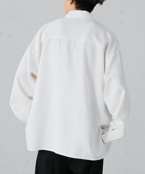 epnok（エプノック）の「サイドスリットベーシックルーズシャツ（シャツ/ブラウス・メンズ・チャコールグレー/オフホワイト/グレイッシュブルー/ブラック/モカ/グレイッシュベージュ・SMALL/LARGE/MEDIUM）」の22枚目の写真