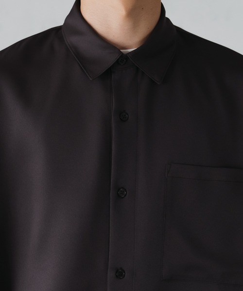 epnok（エプノック）の「サイドスリットベーシックルーズシャツ（シャツ/ブラウス・メンズ・チャコールグレー/オフホワイト/グレイッシュブルー/ブラック/モカ/グレイッシュベージュ・SMALL/LARGE/MEDIUM）」の13枚目の写真