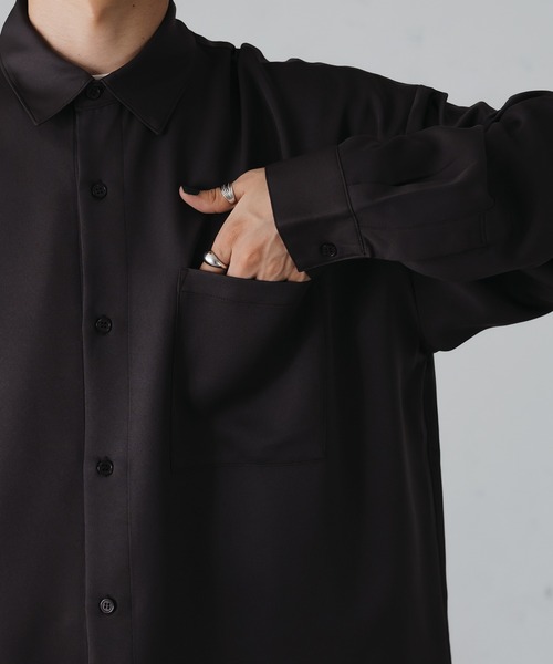 epnok（エプノック）の「サイドスリットベーシックルーズシャツ（シャツ/ブラウス・メンズ・チャコールグレー/オフホワイト/グレイッシュブルー/ブラック/モカ/グレイッシュベージュ・SMALL/LARGE/MEDIUM）」の14枚目の写真