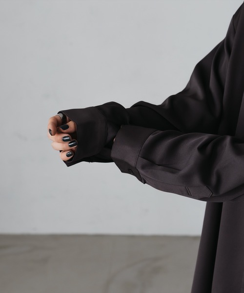 epnok（エプノック）の「サイドスリットベーシックルーズシャツ（シャツ/ブラウス・メンズ・チャコールグレー/オフホワイト/グレイッシュブルー/ブラック/モカ/グレイッシュベージュ・SMALL/LARGE/MEDIUM）」の15枚目の写真