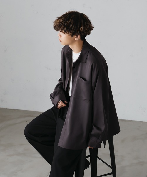 epnok（エプノック）の「サイドスリットベーシックルーズシャツ（シャツ/ブラウス・メンズ・チャコールグレー/オフホワイト/グレイッシュブルー/ブラック/モカ/グレイッシュベージュ・SMALL/LARGE/MEDIUM）」の19枚目の写真