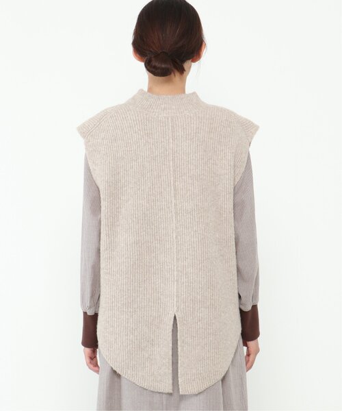 LBC（エルビーシー）の「cafeウールバックスリットベスト（ベスト・レディース・グレー/ブラック/ベージュ・M）」の19枚目の写真