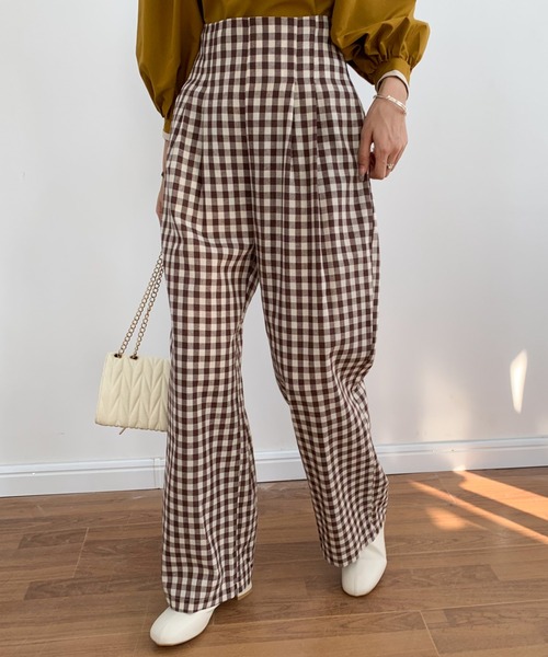 ECLIN（エクラン）の「ハイウエストギンガムチェックセミワイドパンツ（その他パンツ・レディース・ブラック/ブラウン/グリーン・S/M/L）」の3枚目の写真