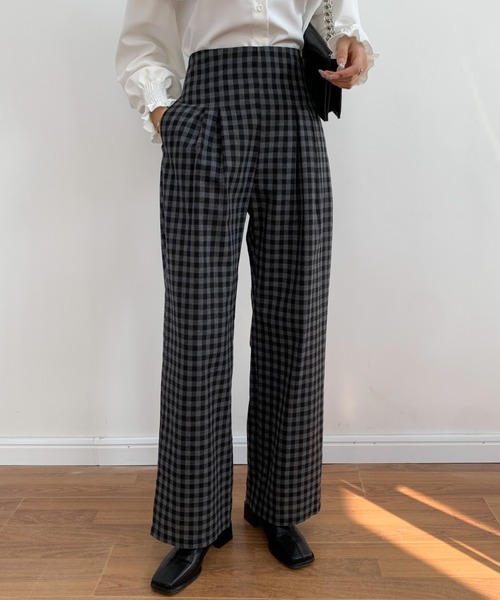 ECLIN（エクラン）の「ハイウエストギンガムチェックセミワイドパンツ（その他パンツ・レディース・ブラック/ブラウン/グリーン・S/M/L）」の11枚目の写真