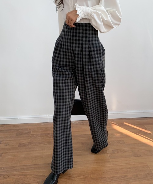 ECLIN（エクラン）の「ハイウエストギンガムチェックセミワイドパンツ（その他パンツ・レディース・ブラック/ブラウン/グリーン・S/M/L）」の17枚目の写真