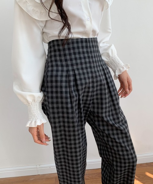 ECLIN（エクラン）の「ハイウエストギンガムチェックセミワイドパンツ（その他パンツ・レディース・ブラック/ブラウン/グリーン・S/M/L）」の15枚目の写真