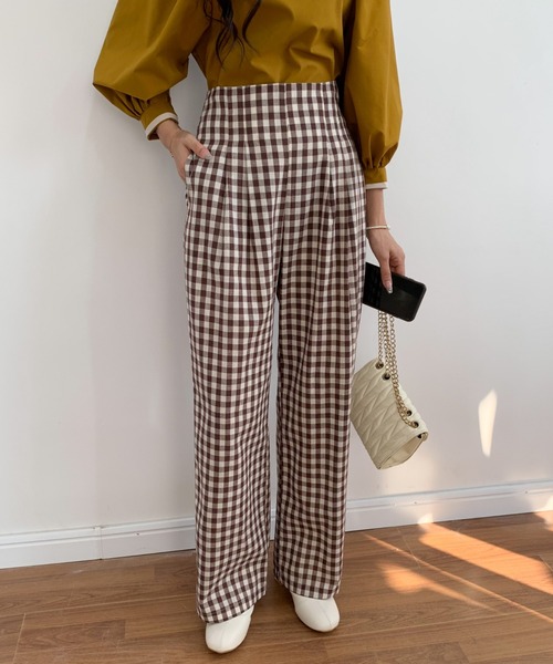 ECLIN（エクラン）の「ハイウエストギンガムチェックセミワイドパンツ（その他パンツ・レディース・ブラック/ブラウン/グリーン・S/M/L）」の7枚目の写真
