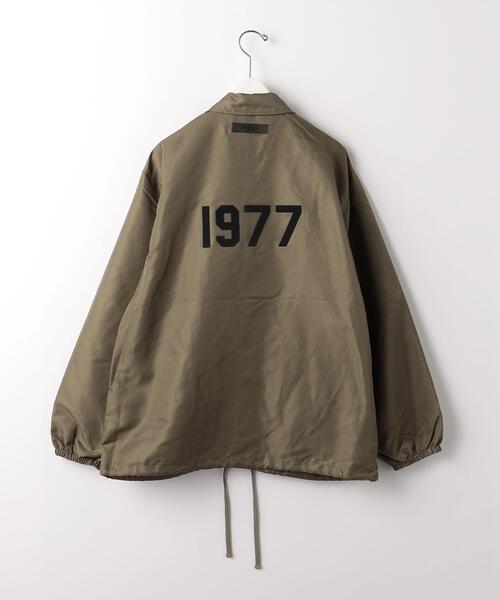 FOG ESSENTIALS(エフオージーエッセンシャルズ)の「<FEAR OF GOD ESSENTIALS> COACH JACKET2/コーチジャケット(ナイロンジャケット・メンズ・ブラック/ダークブラウン・M/L/S)」の3枚目の写真