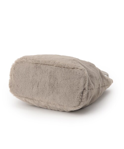 OPAQUE.CLIP(オペークドットクリップ)の「◆フェイクファートートバッグ【A4サイズ収納可】(トートバッグ・レディース・ライトベージュ/グレー/オフホワイト/ダークブラウン・00)」の17枚目の写真