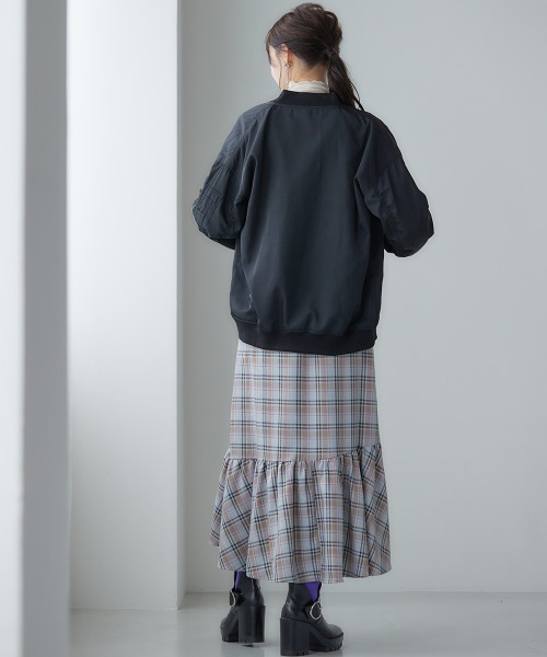 miclat（ミクラ）の「大きいサイズ　MA-1ブルゾン　miclat（MA-1・レディース・カーキ/ブラック・L～LL/3L～4L）」の16枚目の写真