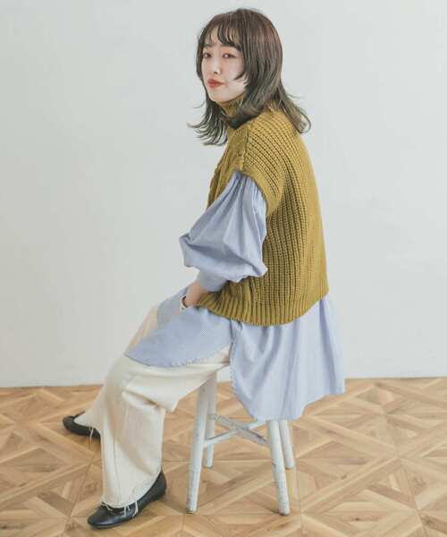 ITEMS URBANRESEARCH（アイテムズ アーバンリサーチ）の「ケーブルニットベスト（ベスト・レディース・チャコールグレー/ベージュ/グリーン系その他・FREE）」の6枚目の写真