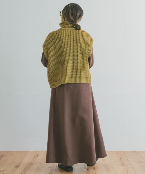 ITEMS URBANRESEARCH（アイテムズ アーバンリサーチ）の「ケーブルニットベスト（ベスト・レディース・チャコールグレー/ベージュ/グリーン系その他・FREE）」の18枚目の写真