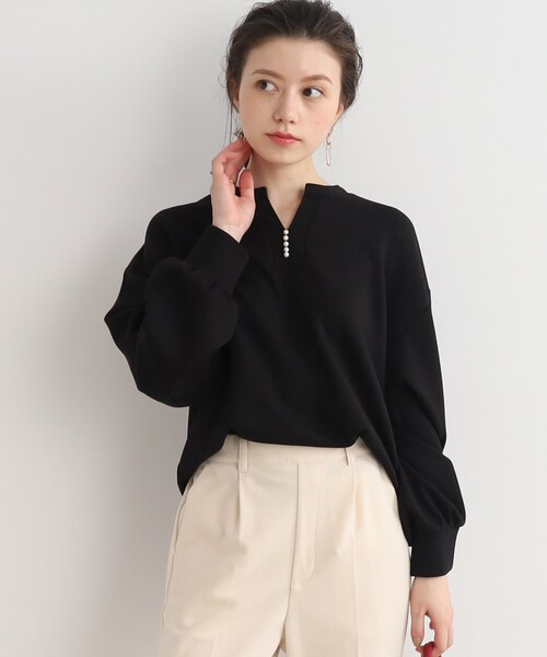 DRESKIP(ドレスキップ)の「◆【華やかさをプラスする】パ-ル調ボタン スキッパ-チュニック(チュニック・レディース・オフホワイト/ライトベージュ/ブラック・02/03)」の11枚目の写真