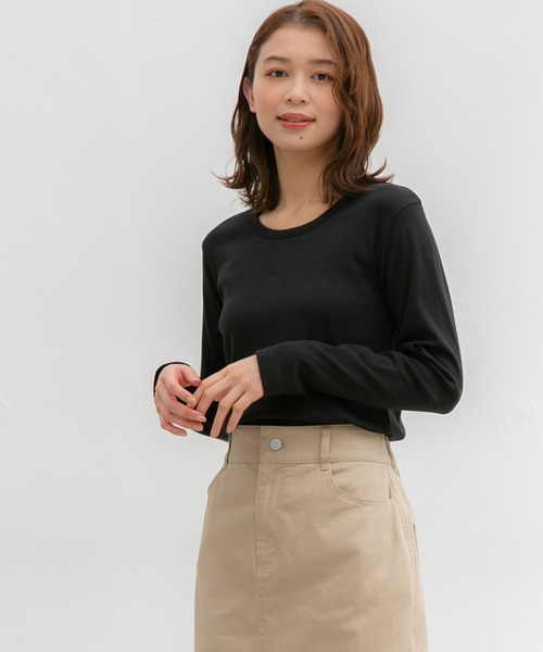 Honeys（ハニーズ）の「オーガニックＵネックＴシャツ（Tシャツ/カットソー・レディース・ブラック/ネイビー/オフホワイト/ベージュ×ブラック/ホワイト×ブラック・LL/L/M）」の6枚目の写真