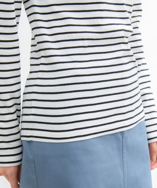 Honeys（ハニーズ）の「オーガニックＵネックＴシャツ（Tシャツ/カットソー・レディース・ブラック/ネイビー/オフホワイト/ベージュ×ブラック/ホワイト×ブラック・LL/L/M）」の17枚目の写真