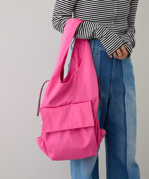 Kastane（カスタネ）の「【2023SSアイテム/WEB限定】シャーリングトートBAG（トートバッグ・レディース・ブラック/ピンク/アイボリー・FREE）」の5枚目の写真