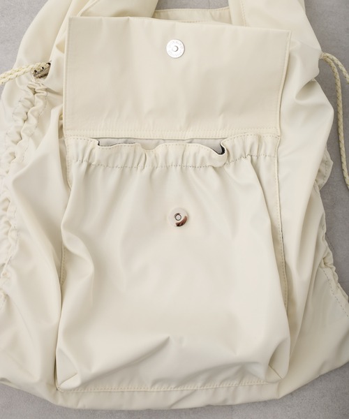 Kastane（カスタネ）の「【2023SSアイテム/WEB限定】シャーリングトートBAG（トートバッグ・レディース・ブラック/ピンク/アイボリー・FREE）」の10枚目の写真