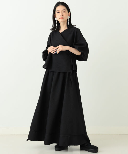 CAROLINA GLASER（カロリナ グレイサー）の「Aya × CAROLINA GLASER / カシュクール トップス（シャツ/ブラウス・レディース・ブラック/ホワイト・ONE SIZE）」の16枚目の写真