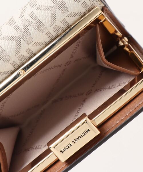 MICHAEL KORS（マイケルコース）の「JET SET TRAVEL コンパクト ウォレット ミディアム - MKシグネチャー（財布・レディース・ホワイト系・FREE）」の9枚目の写真
