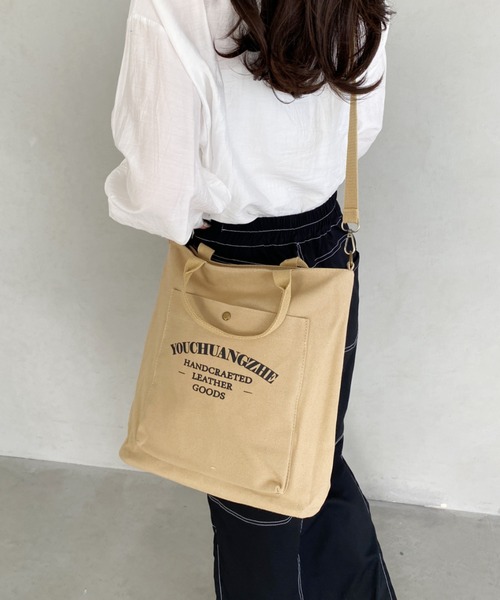 thank U more(サンキューモア)の「アウトポケット付き 万能 ロゴ ボックストートバッグ ショルダーバッグ マザーバッグ【大容量】(ショルダーバッグ・レディース・ブラック/ホワイト/ベージュ・FREE)」の17枚目の写真