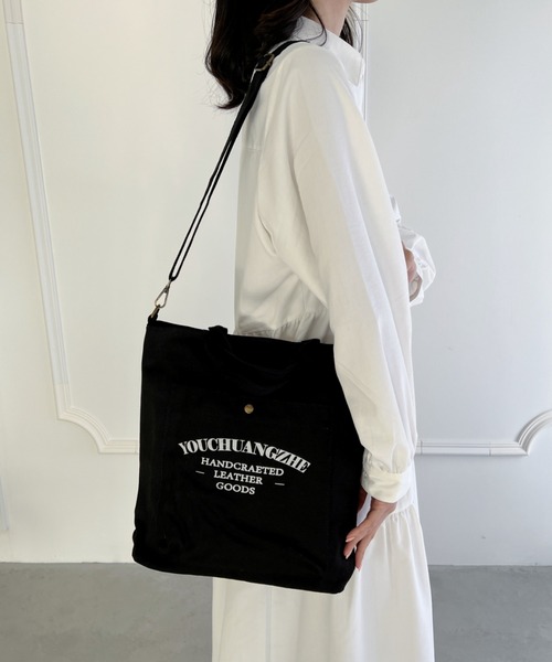 thank U more(サンキューモア)の「アウトポケット付き 万能 ロゴ ボックストートバッグ ショルダーバッグ マザーバッグ【大容量】(ショルダーバッグ・レディース・ブラック/ホワイト/ベージュ・FREE)」の6枚目の写真