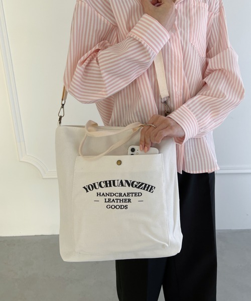 thank U more(サンキューモア)の「アウトポケット付き 万能 ロゴ ボックストートバッグ ショルダーバッグ マザーバッグ【大容量】(ショルダーバッグ・レディース・ブラック/ホワイト/ベージュ・FREE)」の18枚目の写真