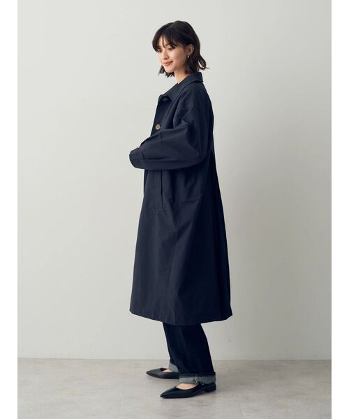 YECCA VECCA（イェッカヴェッカ）の「袖タックデザインステンカラーコート（ステンカラーコート・レディース・ベージュ/ネイビー・FREE）」の7枚目の写真