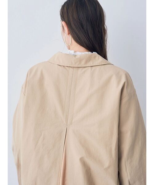 YECCA VECCA（イェッカヴェッカ）の「袖タックデザインステンカラーコート（ステンカラーコート・レディース・ベージュ/ネイビー・FREE）」の16枚目の写真