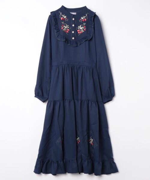 axes femme POETIQUE(アクシーズファムポエティック)の「ブロッキングベリー刺繍ワンピース(ワンピース・レディース・ピンク/ネイビー/ベージュ・MEDIUM)」の5枚目の写真