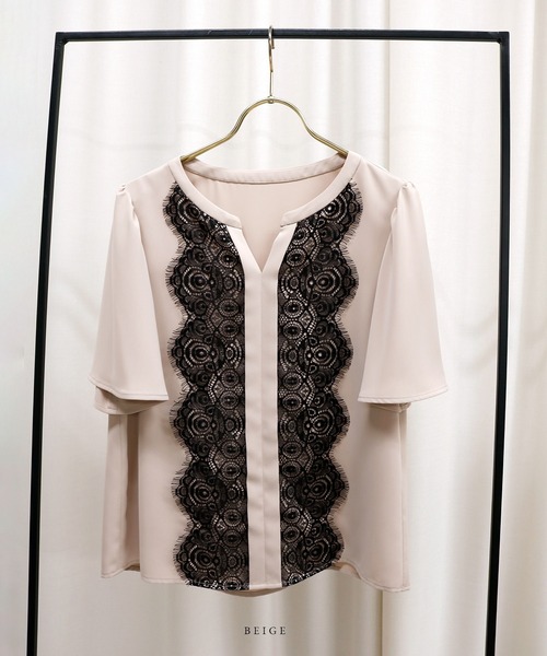 WHITE JOOLA（ホワイトジョーラ）の「【手洗いできる＆防シワ加工】WEB限定！配色レースデザイン・フレアースリーブソフトデシンブラウス（シャツ/ブラウス・レディース・オフホワイト/ベージュ/ネイビー・S/M/L）」の18枚目の写真