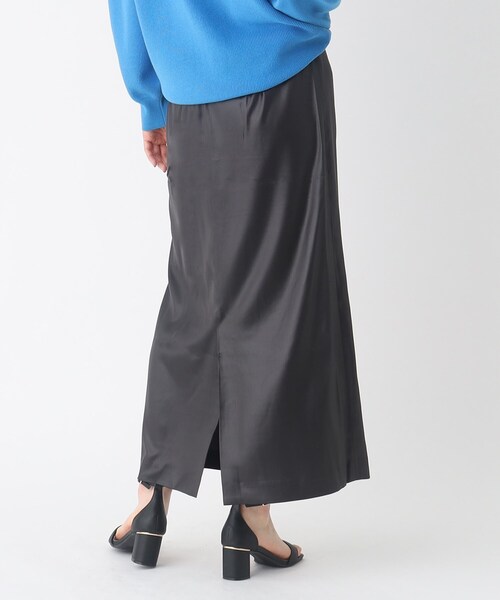 OPAQUE.CLIP（オペークドットクリップ）の「◆シルキーレザーライク サテンスカート【洗濯機洗い可】（スカート・レディース・グレー系その他/サンドベージュ・36/38/40）」の20枚目の写真