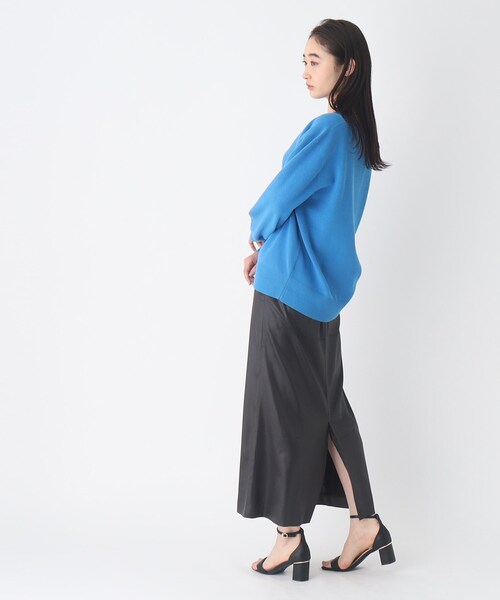 OPAQUE.CLIP（オペークドットクリップ）の「◆シルキーレザーライク サテンスカート【洗濯機洗い可】（スカート・レディース・グレー系その他/サンドベージュ・36/38/40）」の9枚目の写真