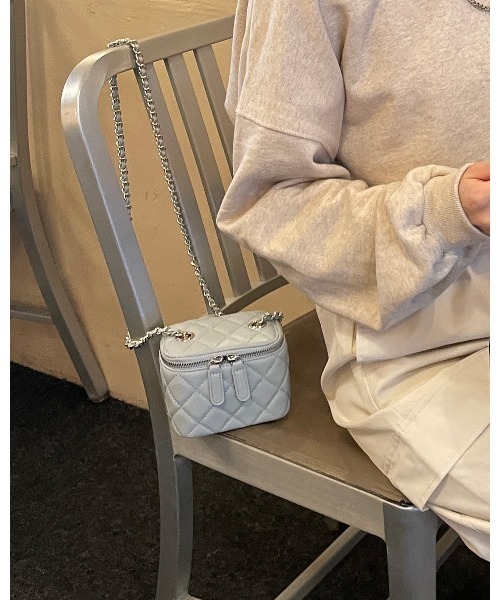 LE MORE（リモア）の「キルティングチェーンミニバッグ（ショルダーバッグ・レディース・ブルー/アイボリー/ブラック/パープル・FREE）」の20枚目の写真