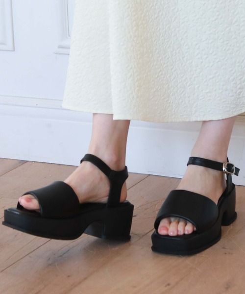 archives（アルシーヴ）の「厚底サンダル（サンダル・レディース・ブラック/アイボリー・MEDIUM/LARGE）」の18枚目の写真