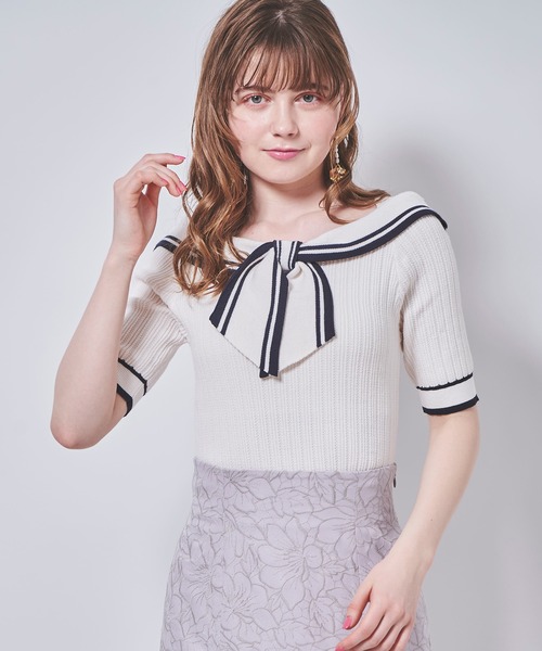 31 Sons de mode（トランテアン　ソン　ドゥ　モード）の「スカーフリボン付きポロニット（ニット/セーター・レディース・ブルー/オフホワイト/ブラック・36）」の21枚目の写真