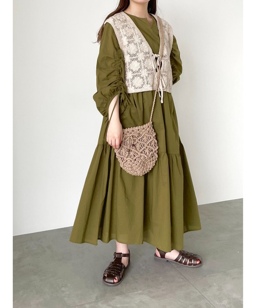 ehka sopo（エヘカソポ）の「袖ドロストティアードワンピース（ワンピース・レディース・ブラック/オフホワイト/カーキ・ﾌﾘ-）」の4枚目の写真