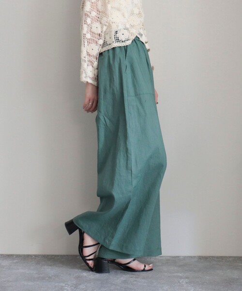 fredy emue（フレディエミュ）の「デニム/リネン混イージーワイドパンツ（その他パンツ・レディース・ピンク/ダークグリーン/イエロー/ブルー・36/38）」の22枚目の写真